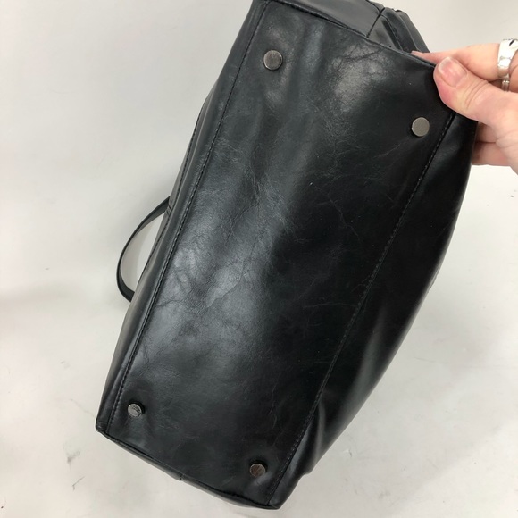 Kenneth Cole Reaction Black Large Career Tote - Picture 5 of 8